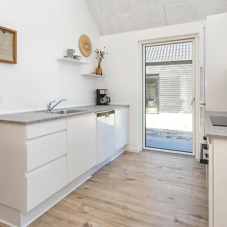 4 Bedroom Beautiful In Romo Vakantiehuis *